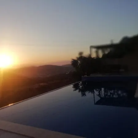 Pak With Private Pool Sea And Nature Views
